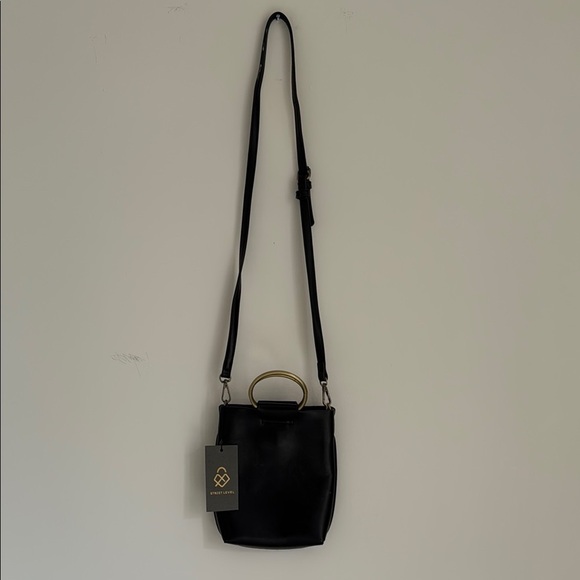 Street Level Black Leather Crossbody Bag with Gold Ring Handle - Picture 3 of 6